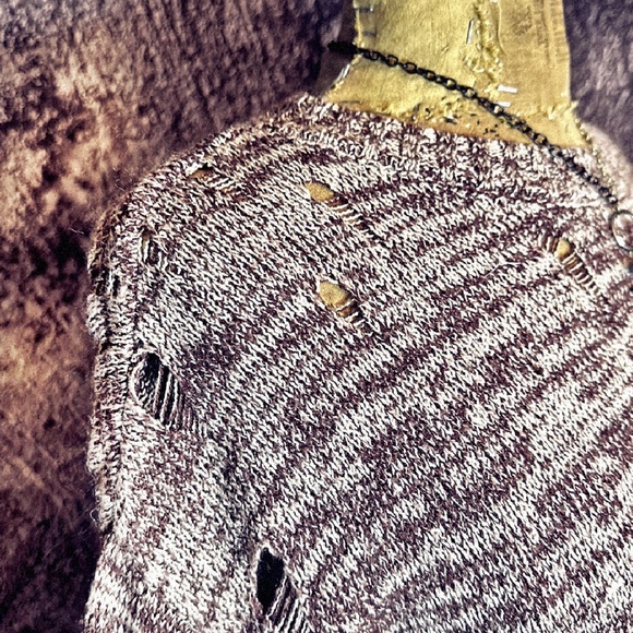 Sweaters - chewed soft distressed sweater